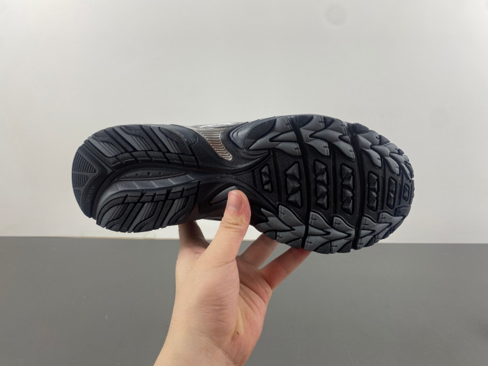 As*ic*s gel kahana tr v4 