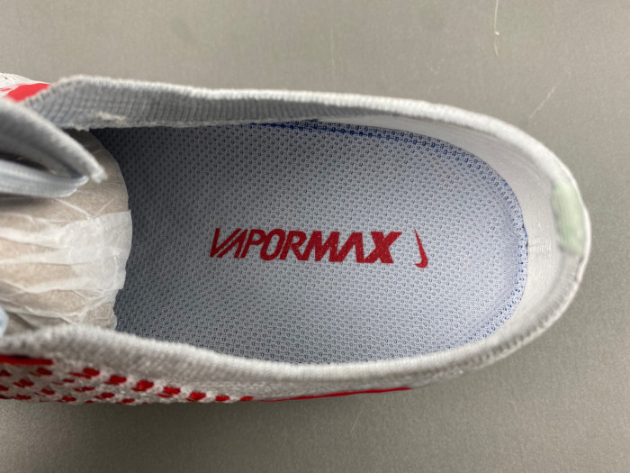 NIKE AIR VAPORMAX 