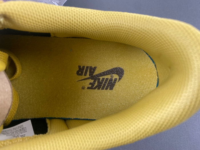 Travis Scott x Air Jordan DM7866-665