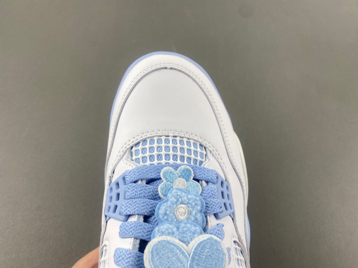 Wmns Air Jordan 4 Retro 