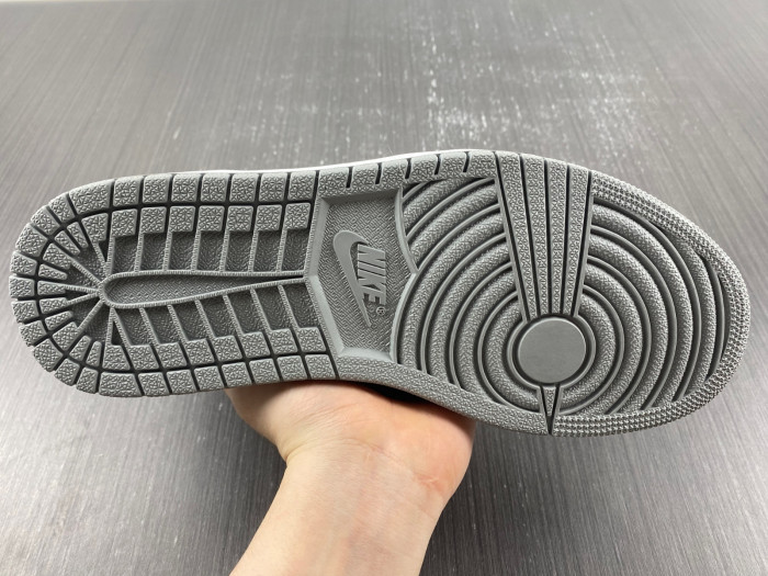 NIKE AIR JORDAN 1 DANIEL ARSHAM