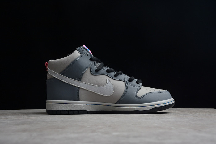 Nike SB Dunk High “Medium Grey” DJ9800-001