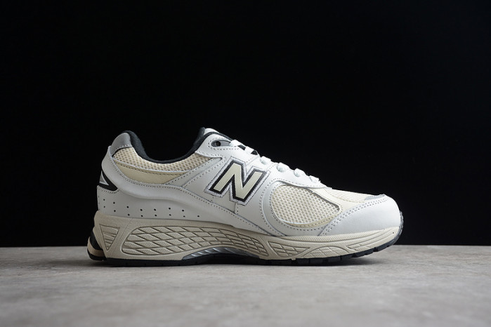 NEW BALANCE SNEAKER 007