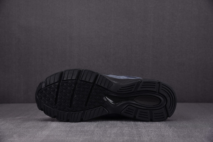 NEW BALANCE SNEAKER NB038