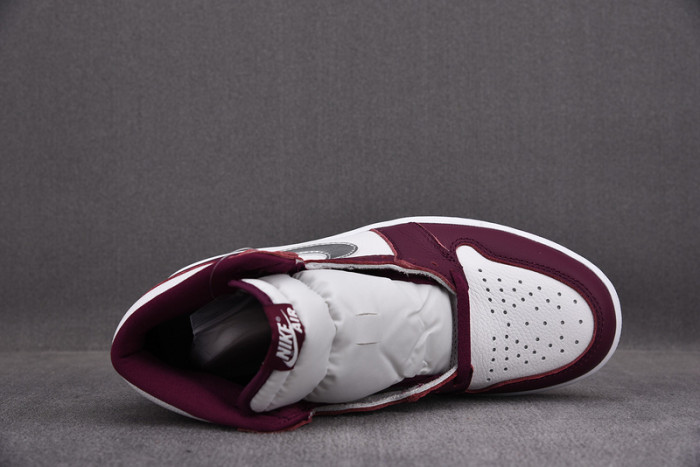 Jordan 1 Retro High OG Bordeaux 555088-611