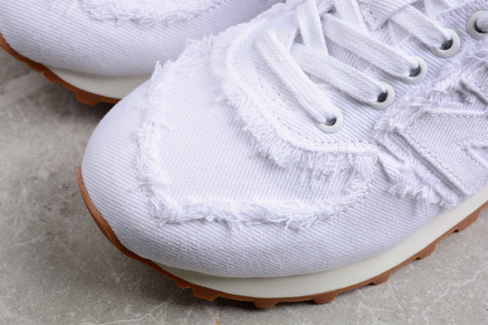 NEW BALANCE SNEAKER 010