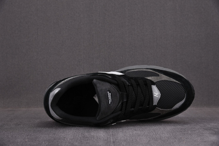 NEW BALANCE SNEAKER NB056