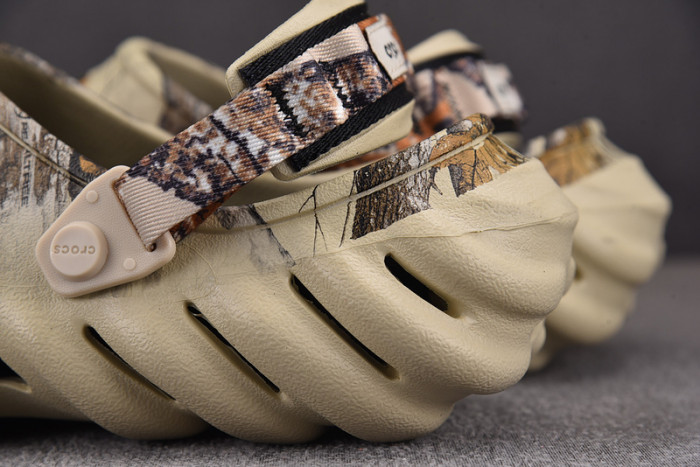 Cr*0*s x salehe bembury c00012