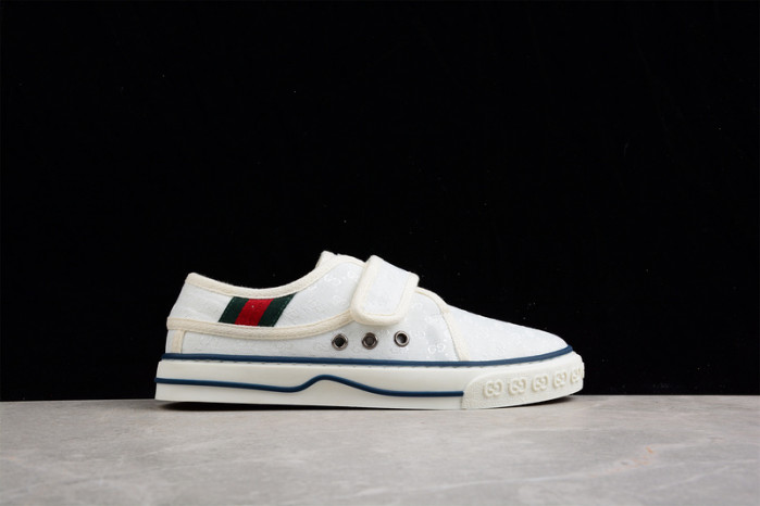 G*u*i* trainer sneaker 81