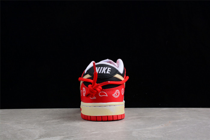 Dunk Low “University Red”