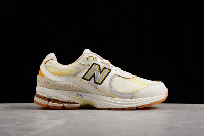 NEW BALANCE SNEAKER NB016