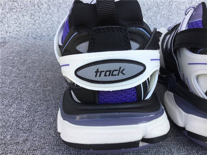 TRACK SNEAKER TS008