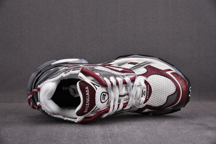 RUNNER SNEAKER RS038