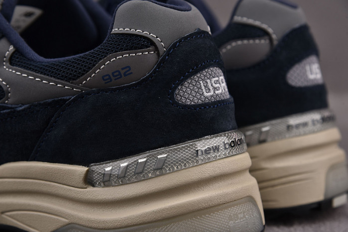 NEW BALANCE SNEAKER NB057