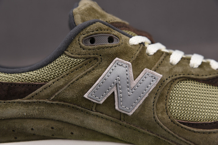 NEW BALANCE SNEAKER NB050