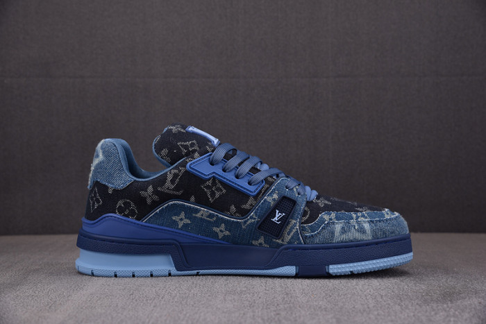 LV SNEAKER LV-000101
