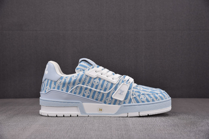 LV SNEAKER LV-000111