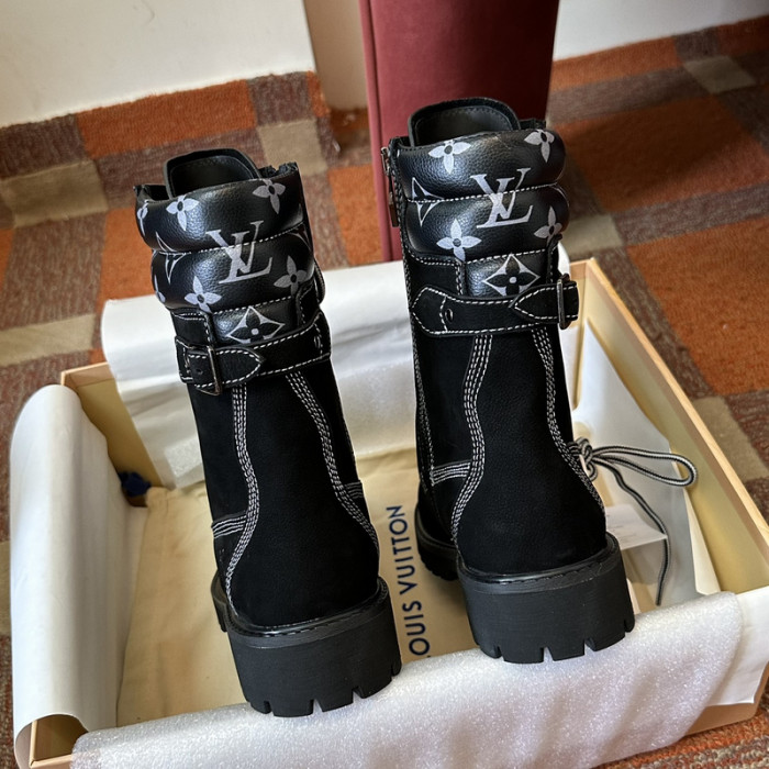 LV BOOTS L000024