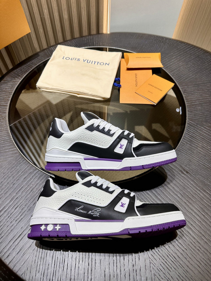 LV TRAINER SNEAKER LV-000567