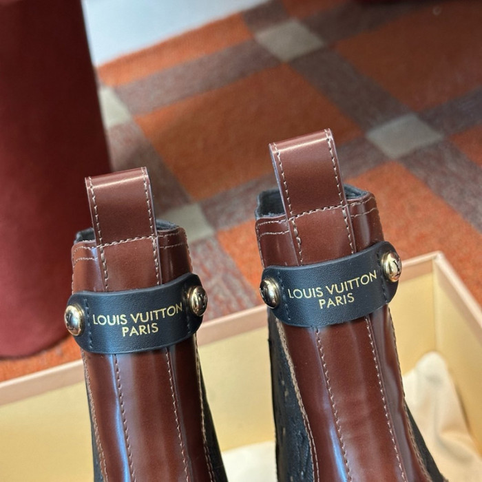 LV BOOTS L000049