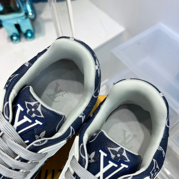 LV SNEAKER LV-000347