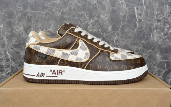 LV SNEAKER LV-000241