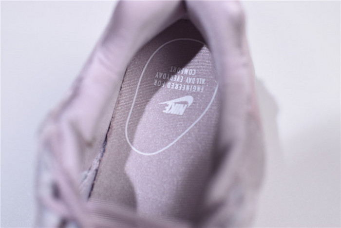 NIKE womens AIR MAX 95 DELUXE “PARTICLE ROSE” Particle Rose AA1103-600