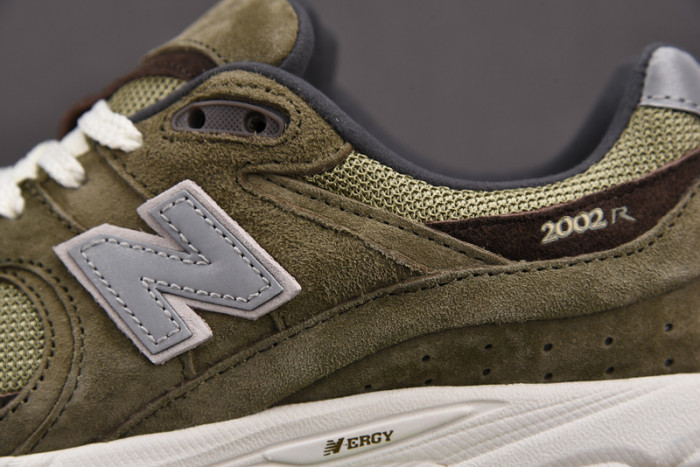 NEW BALANCE SNEAKER NB050