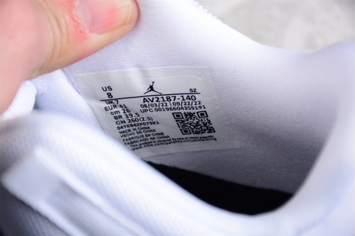 Air Jordan 11 Low WMNS “Yellow Snakeskin”