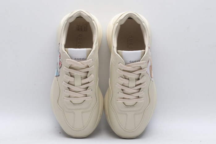 G*u*i* trainer sneaker42