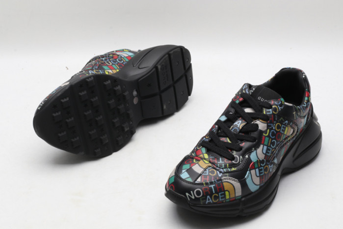 G*u*i* trainer sneaker107