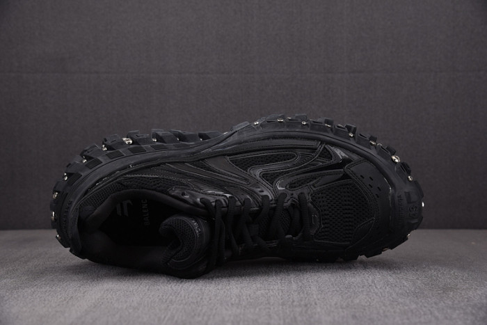 DEFENDER SNEAKER DS002