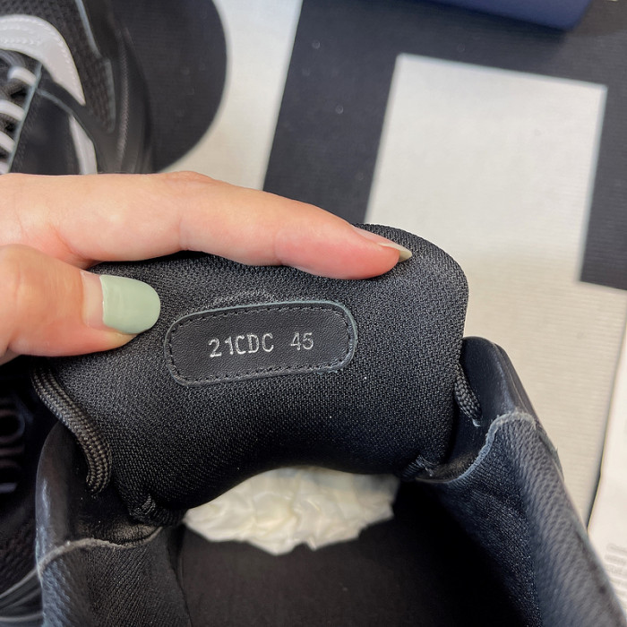 DIO* LOWTOP SNEAKERS B22-10009