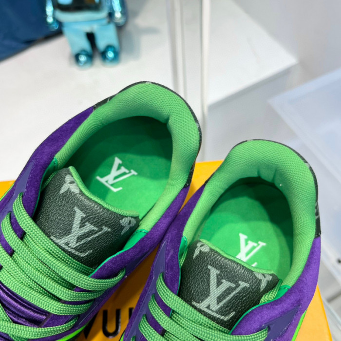LV SNEAKER LV-000351