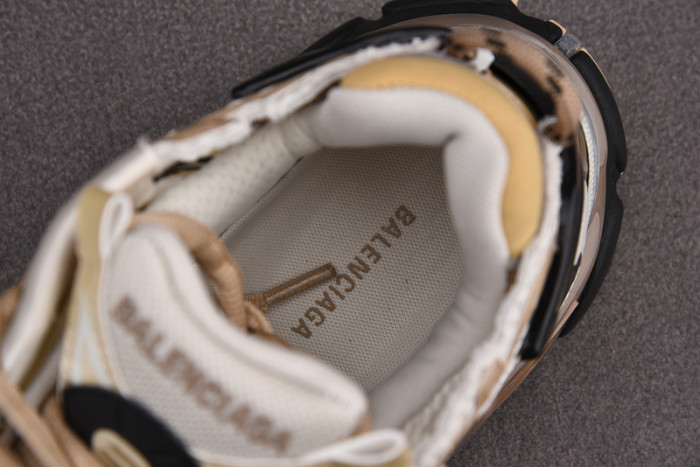 RUNNER SNEAKER RS058