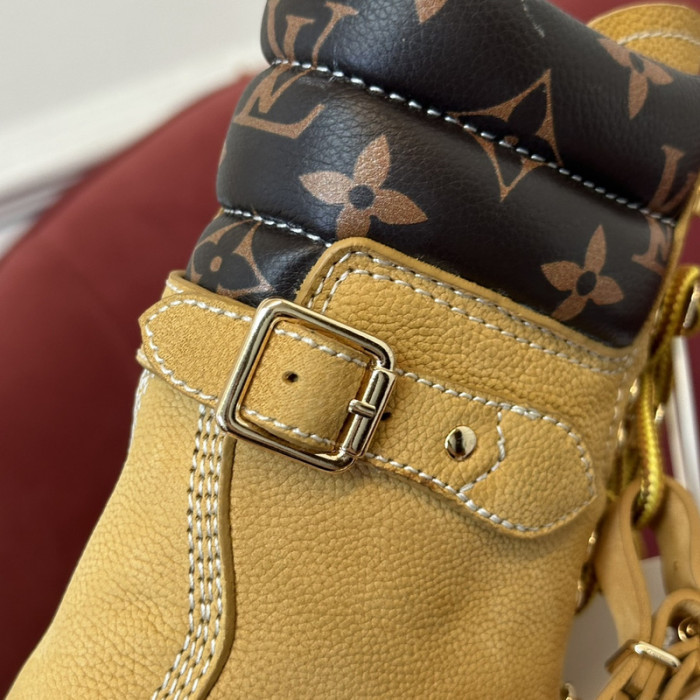 LV BOOTS L000038