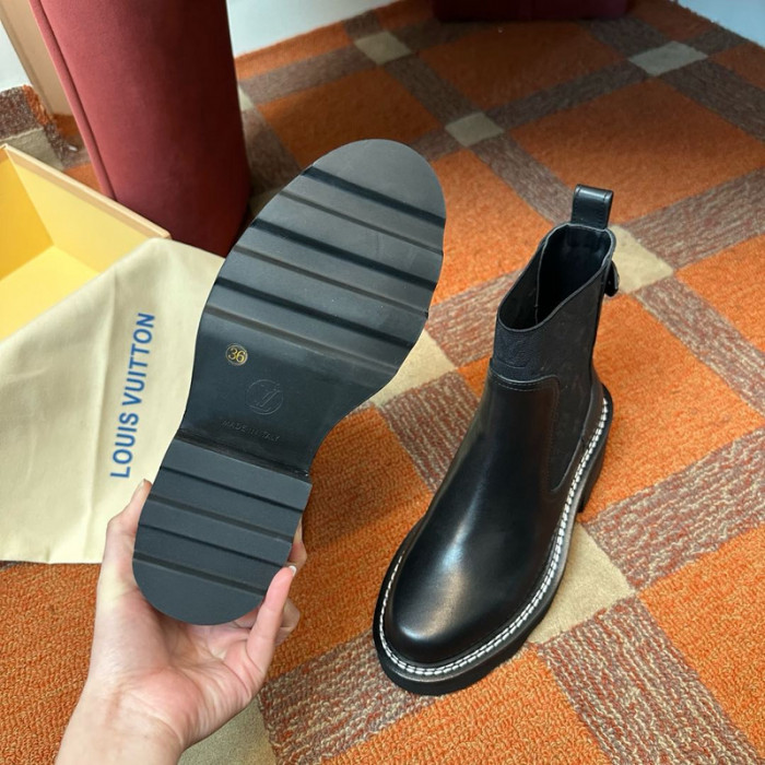 LV BOOTS L000050