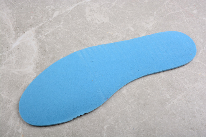 Air Jordan 1 High OG WMNS “Newstalgia” DJ4891-061