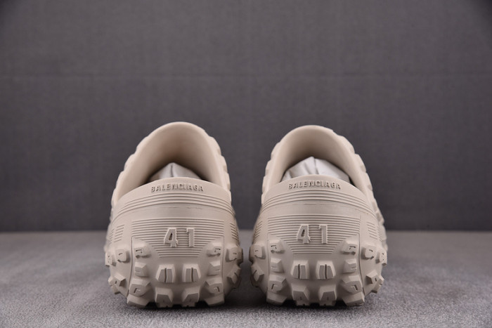 DEFENDER SNEAKER DS006