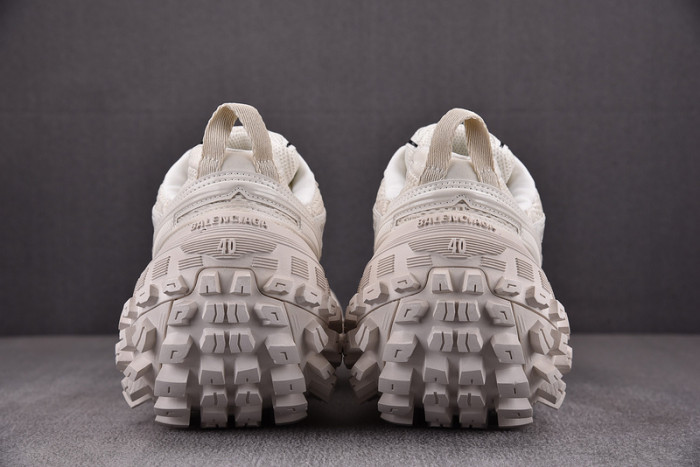 DEFENDER SNEAKER DS019