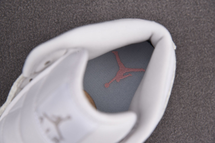 Air Jordan 1 Mid SE “Light Iron Ore” DN4045-001