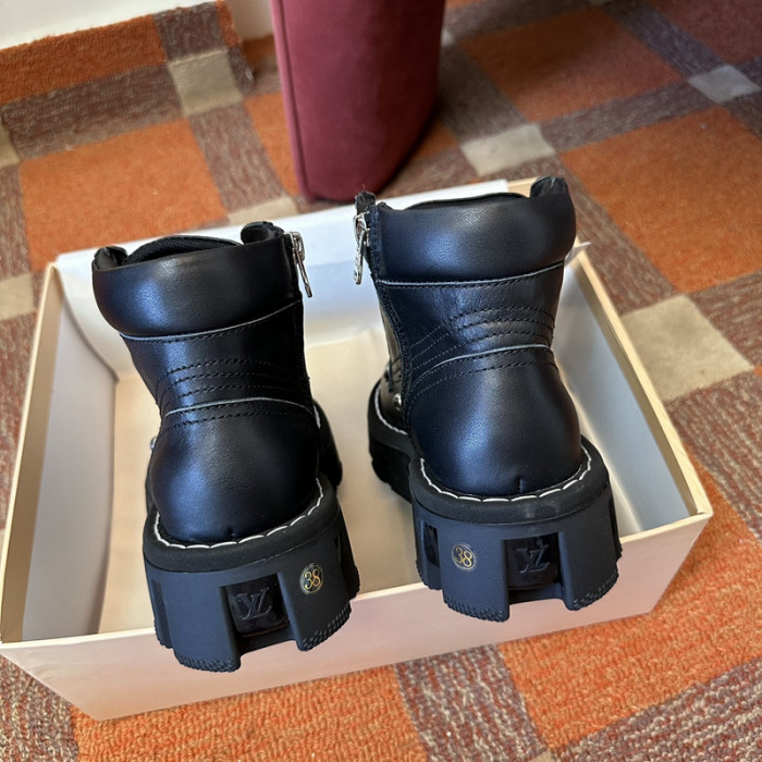 LV BOOTS L000030