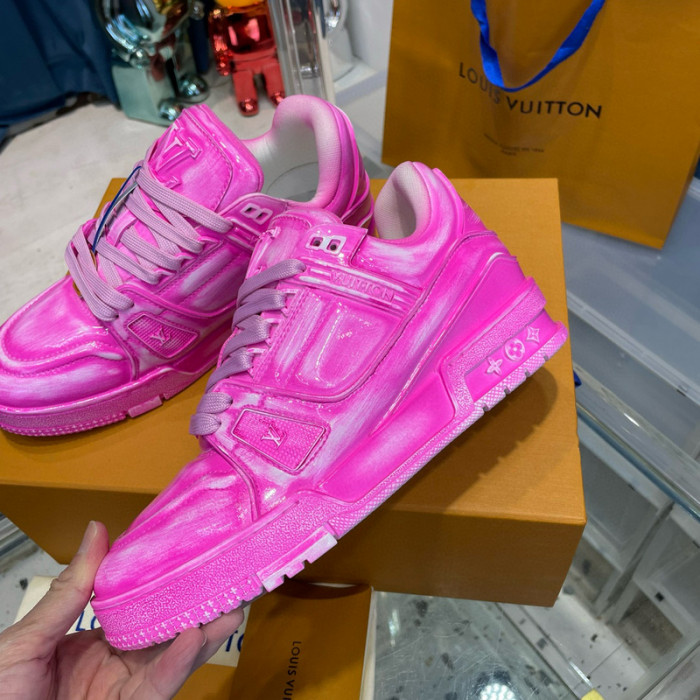 LV SNEAKER LV-000510