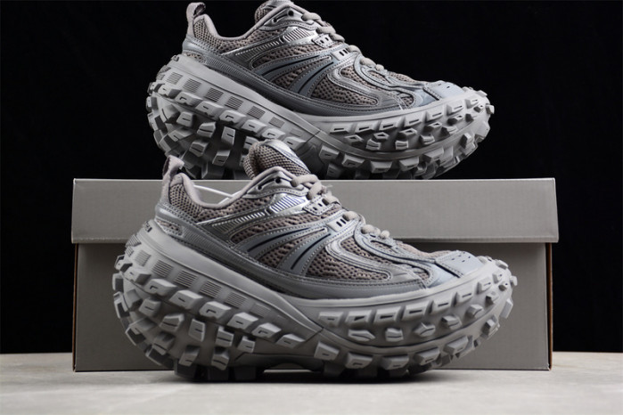 DEFENDER SNEAKER DS022