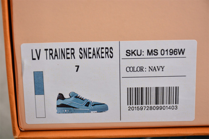 LV TRAINER SNEAKER LV-000556