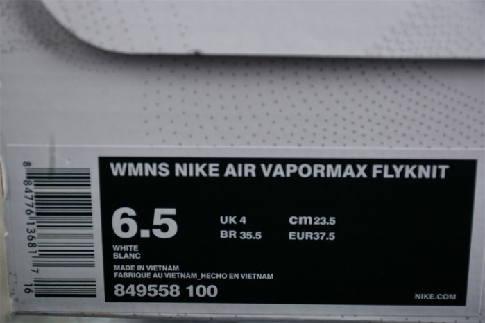 NIKE Air VaporMax 