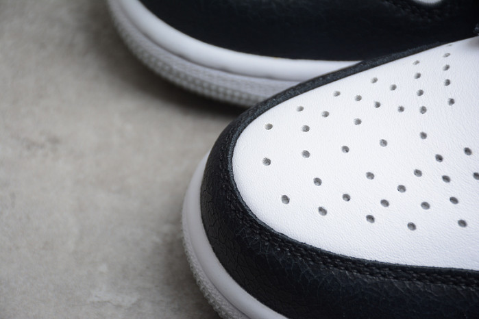 Air Jordan 1 High OG “Stage Haze” 555088-108