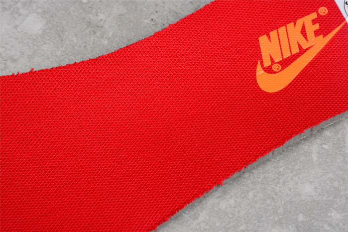 Dunk Low “University Red”