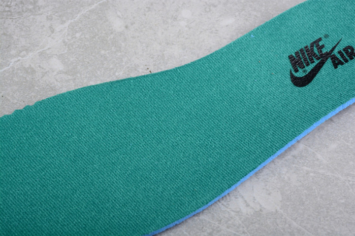 Travis Scott x Air Jordan 1