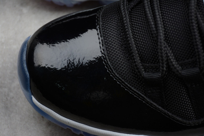 AIR JORDAN 11 RETRO LOW "INFRARED 23" black mens 528895-023